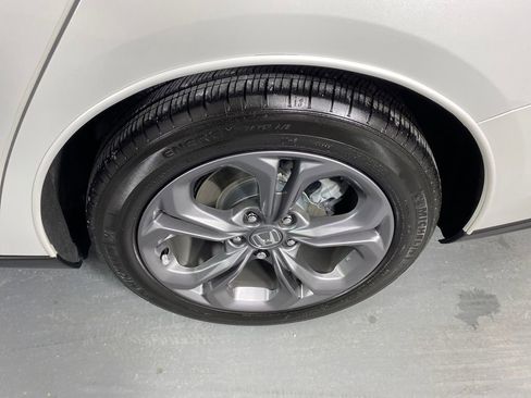 Used 2024 Honda Accord EX image 33