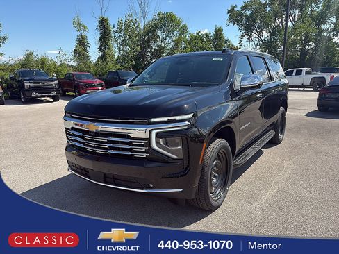 New 2026 Chevrolet Suburban Premier AWD/4WD image 1
