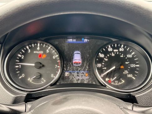 Used 2020 Nissan Rogue Sport S image 30