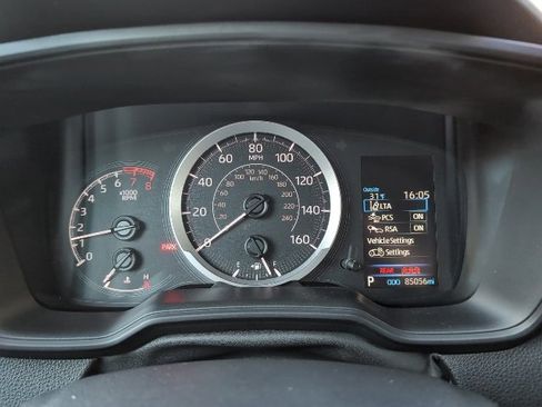 Used 2022 Toyota Corolla LE image 14