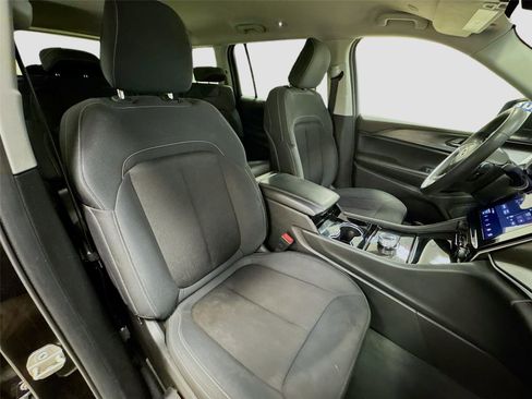 Used 2023 Jeep Grand Cherokee L Laredo image 27