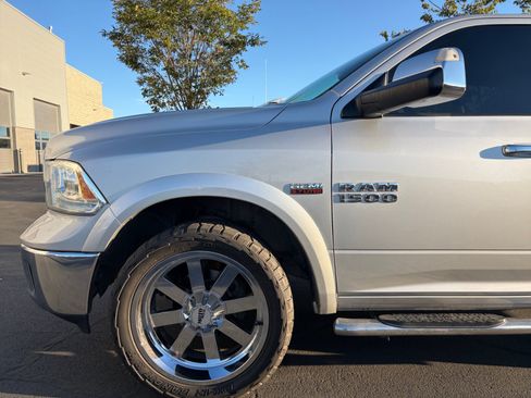 Used 2016 RAM 1500 Laramie w/ Convenience Group AWD/4WD image 10