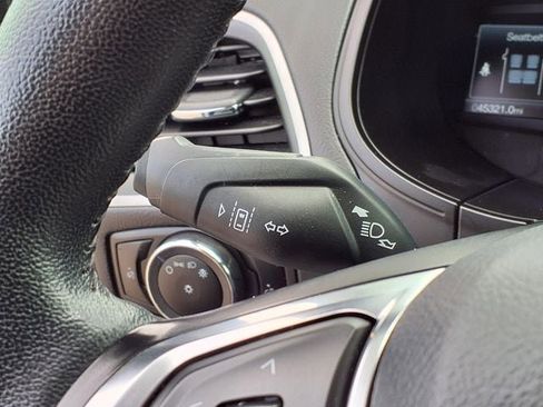 Used 2024 Ford Edge SEL AWD/4WD image 6
