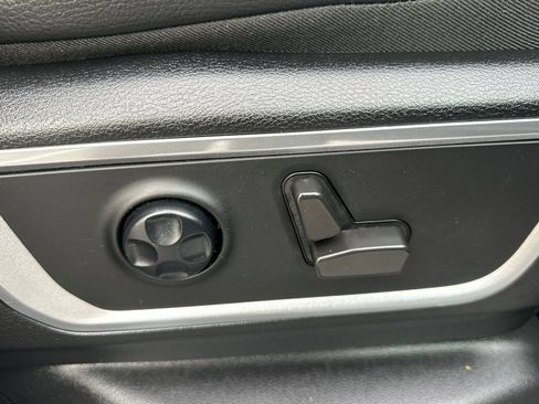 Used 2021 RAM 1500 Laramie w/ Sport Appearance Package image 23