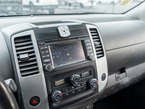 Used 2019 Nissan Frontier PRO-4X image 13