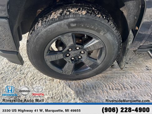 Used 2017 Chevrolet Silverado 1500 LTZ Z71 w/ Realtree Edition image 11