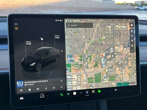 Used 2024 Tesla Model Y Long Range image 17