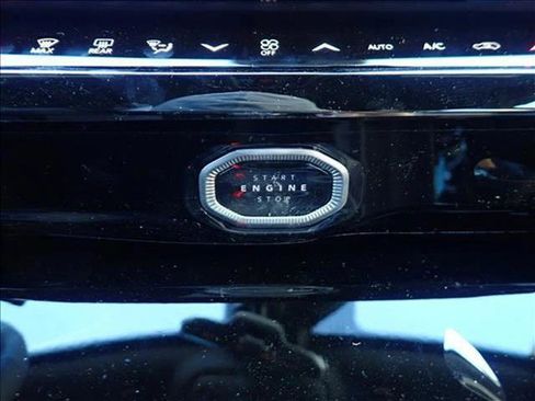 New 2026 Jeep Grand Cherokee Limited w/ Luxury Tech Group II AWD/4WD image 22