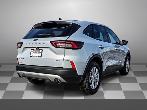 Used 2025 Ford Escape Active image 6