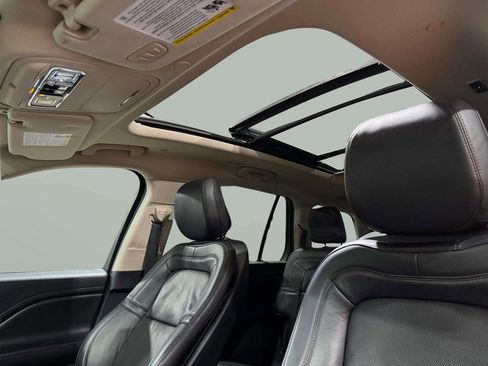 Certified 2020 Lincoln Aviator Reserve w/ Equipment Group 201A image 15