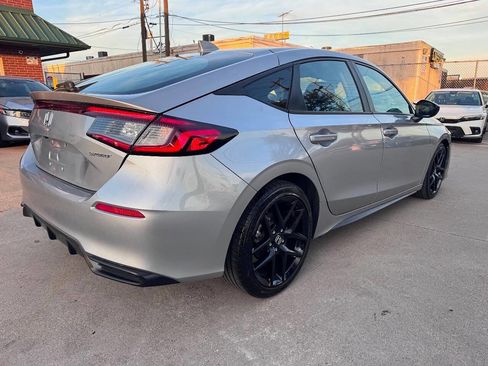 Used 2025 Honda Civic Sport image 5