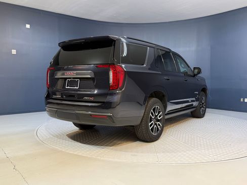 Used 2023 GMC Yukon AT4 w/ AT4 Premium Package image 9