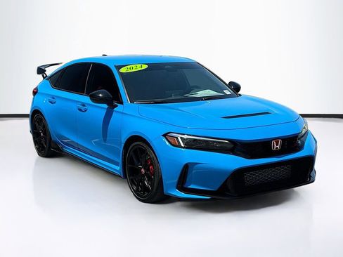 Used 2024 Honda Civic Type R image 3