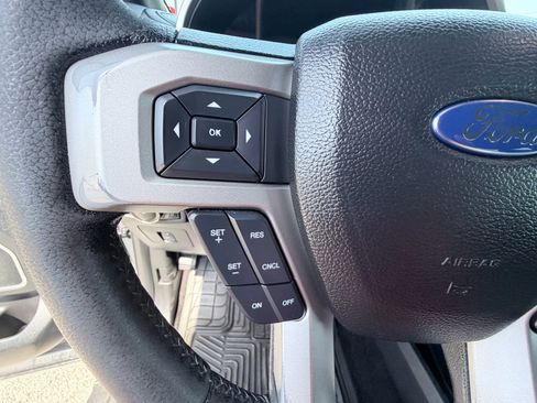 Used 2016 Ford F150 Lariat image 14