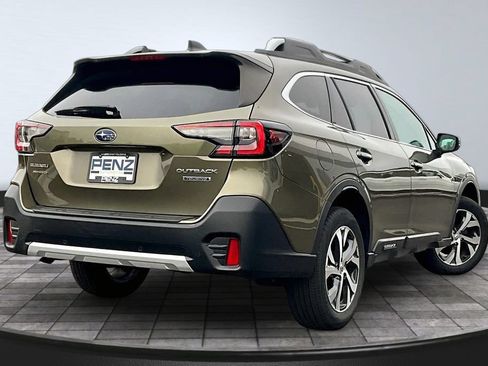 Used 2022 Subaru Outback Touring AWD/4WD image 6
