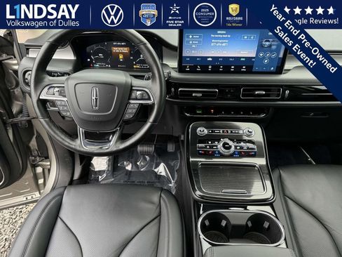 Used 2023 Lincoln Nautilus Reserve w/ Equipment Group 201A image 10