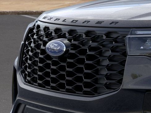 New 2026 Ford Explorer ST-Line AWD/4WD image 17