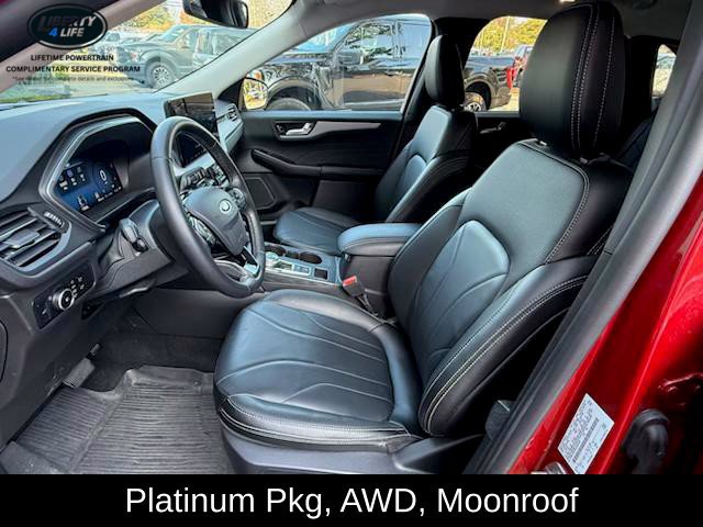 Used 2025 Ford Escape Platinum w/ Premium Technology Package AWD/4WD image 13