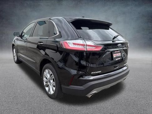 Used 2019 Ford Edge Titanium w/ Equipment Group 301A AWD/4WD image 9