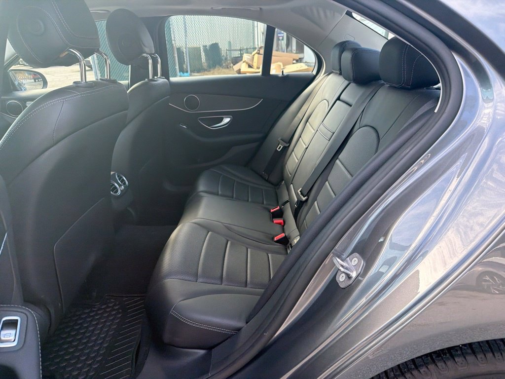 Used 2017 Mercedes-Benz C 300 4MATIC Sedan image 9