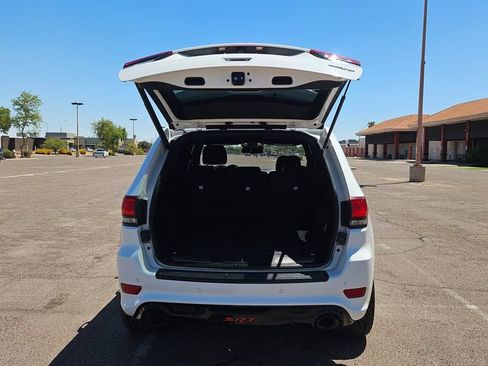 Used 2016 Jeep Grand Cherokee SRT AWD/4WD image 14