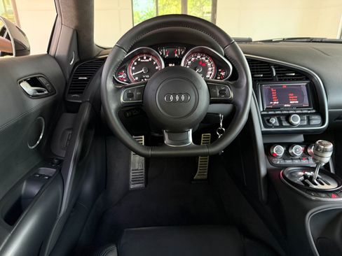 Used 2010 Audi R8 V10 AWD/4WD image 36