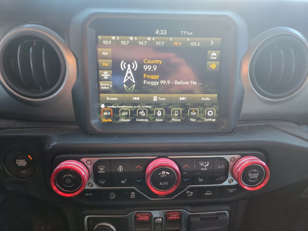 Used 2021 Jeep Gladiator Sport AWD/4WD image 12