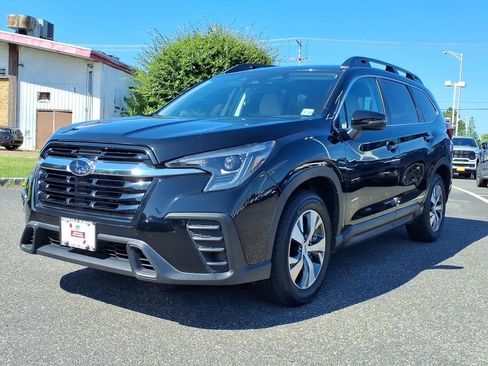 Certified 2023 Subaru Ascent Premium w/ Convenience Package AWD/4WD image 3