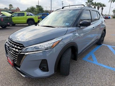 Certified 2023 Nissan Kicks SR w/ SR Premium Package image 3