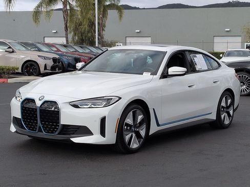 Used 2023 BMW i4 eDrive35 RWD image 5