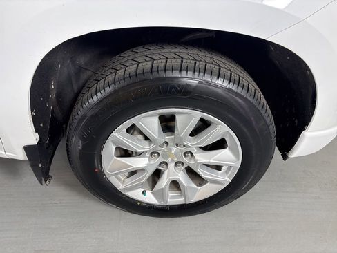 Used 2023 Chevrolet Silverado 1500 Custom RWD image 10