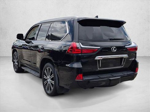 Used 2018 Lexus LX 570 4WD w/ Luxury Package image 7