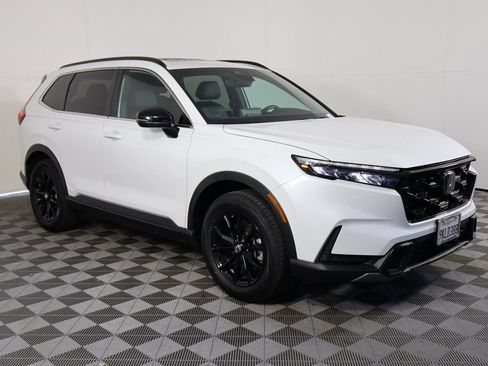 Used 2024 Honda CR-V Sport-L image 3