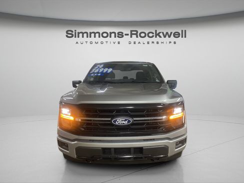 Used 2024 Ford F150 XLT AWD/4WD image 8