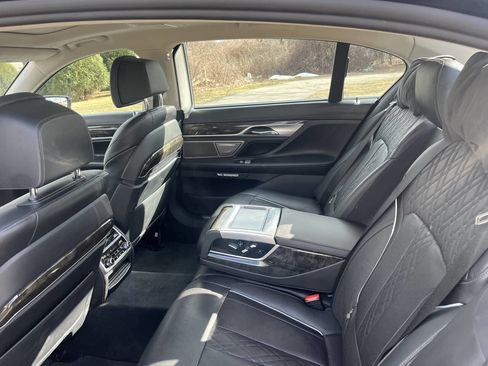 Used 2016 BMW 750i xDrive image 27