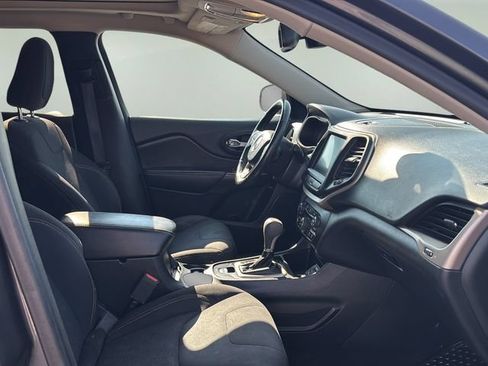 Used 2016 Jeep Cherokee 75th Anniversary FWD image 10
