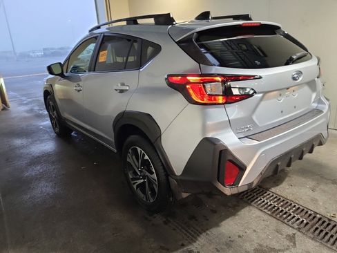 Used 2025 Subaru Crosstrek 2.0i Premium image 7