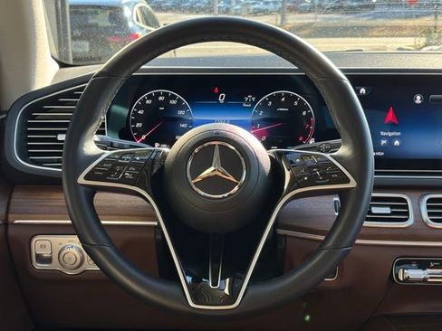 Used 2025 Mercedes-Benz GLE 350 4MATIC image 28
