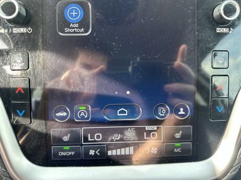 Used 2024 Subaru Outback Premium AWD/4WD image 18
