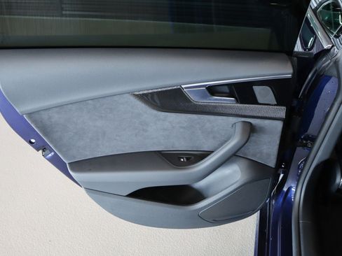 Used 2024 Audi S5 Premium w/ Convenience Package image 28