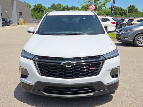 Used 2023 Chevrolet Traverse RS w/ LPO, Floor Liner Package FWD image 8