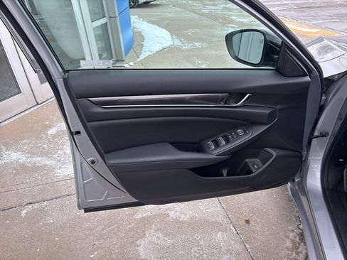 Used 2022 Honda Accord Sport Special Edition image 11