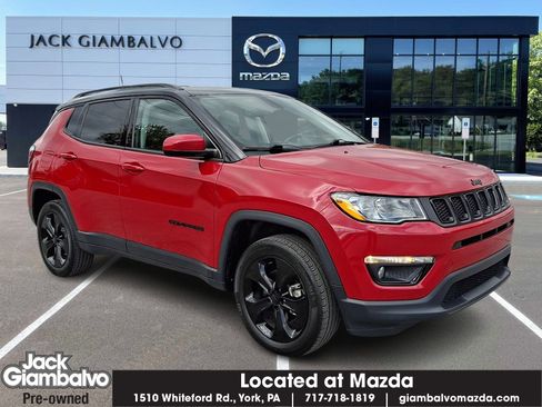 Used 2019 Jeep Compass Latitude image 1