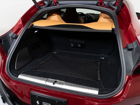 Used 2025 Ferrari Purosangue AWD/4WD image 16