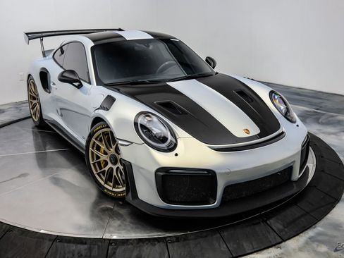 Used 2018 Porsche 911 GT2 RS w/ Weissach Package RWD image 29