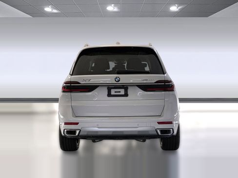 Used 2026 BMW X7 xDrive40i w/ Premium Package image 9