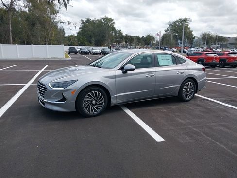 Certified 2023 Hyundai Sonata SEL w/ Cargo Package FWD image 2