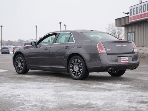 Used 2013 Chrysler 300 S w/ Luxury Group image 5