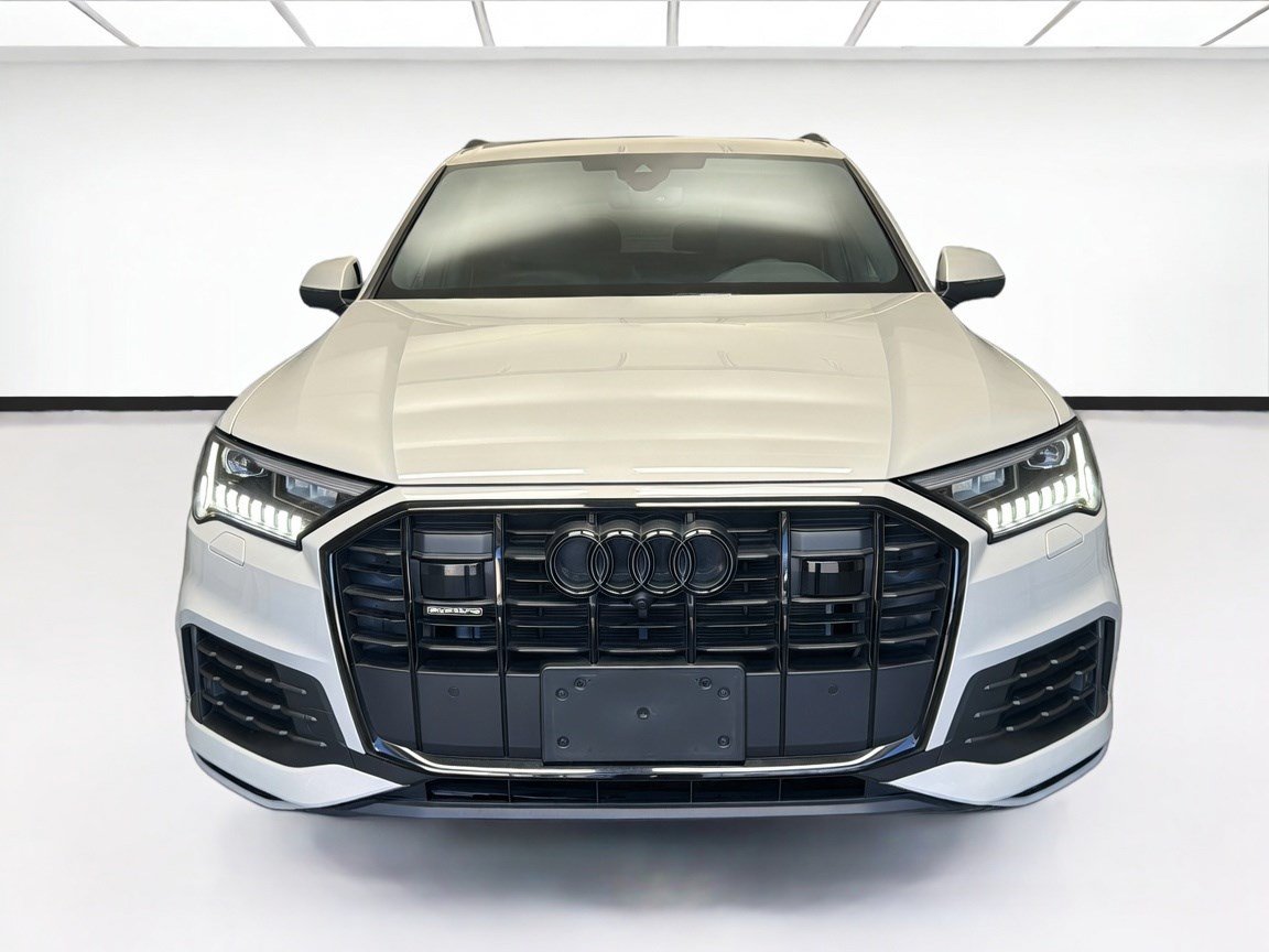 Used 2023 Audi Q7 2.0T Premium Plus w/ Premium Plus Package AWD/4WD image 2