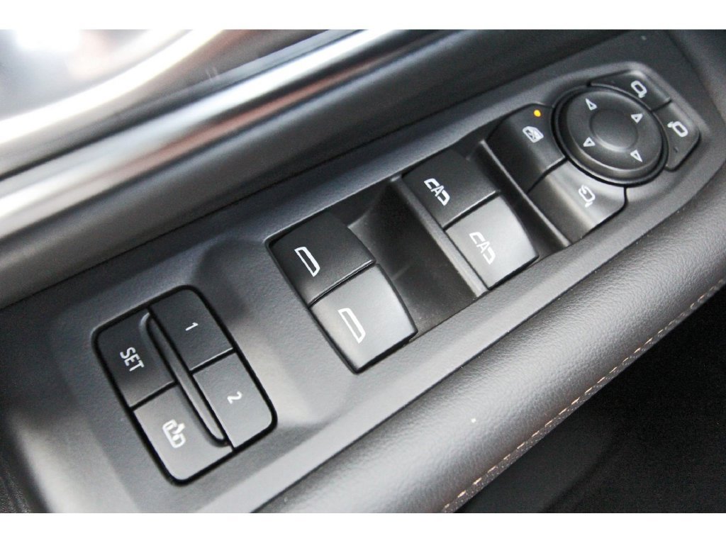 Used 2024 GMC Yukon AT4 w/ AT4 Premium Plus Package AWD/4WD image 24